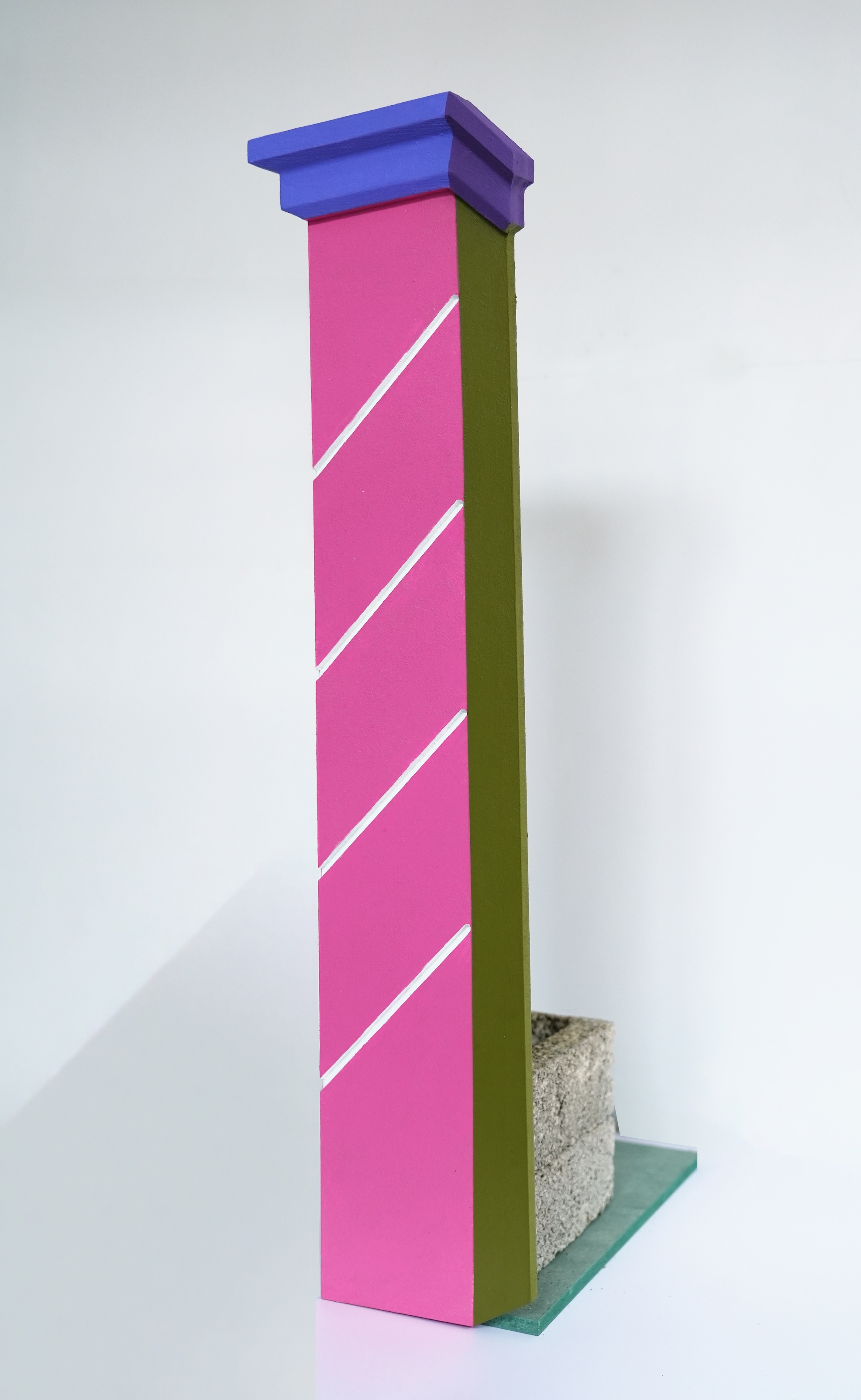 Vasundhara Sellamuthu, Shaped panels, Marginalized narrative