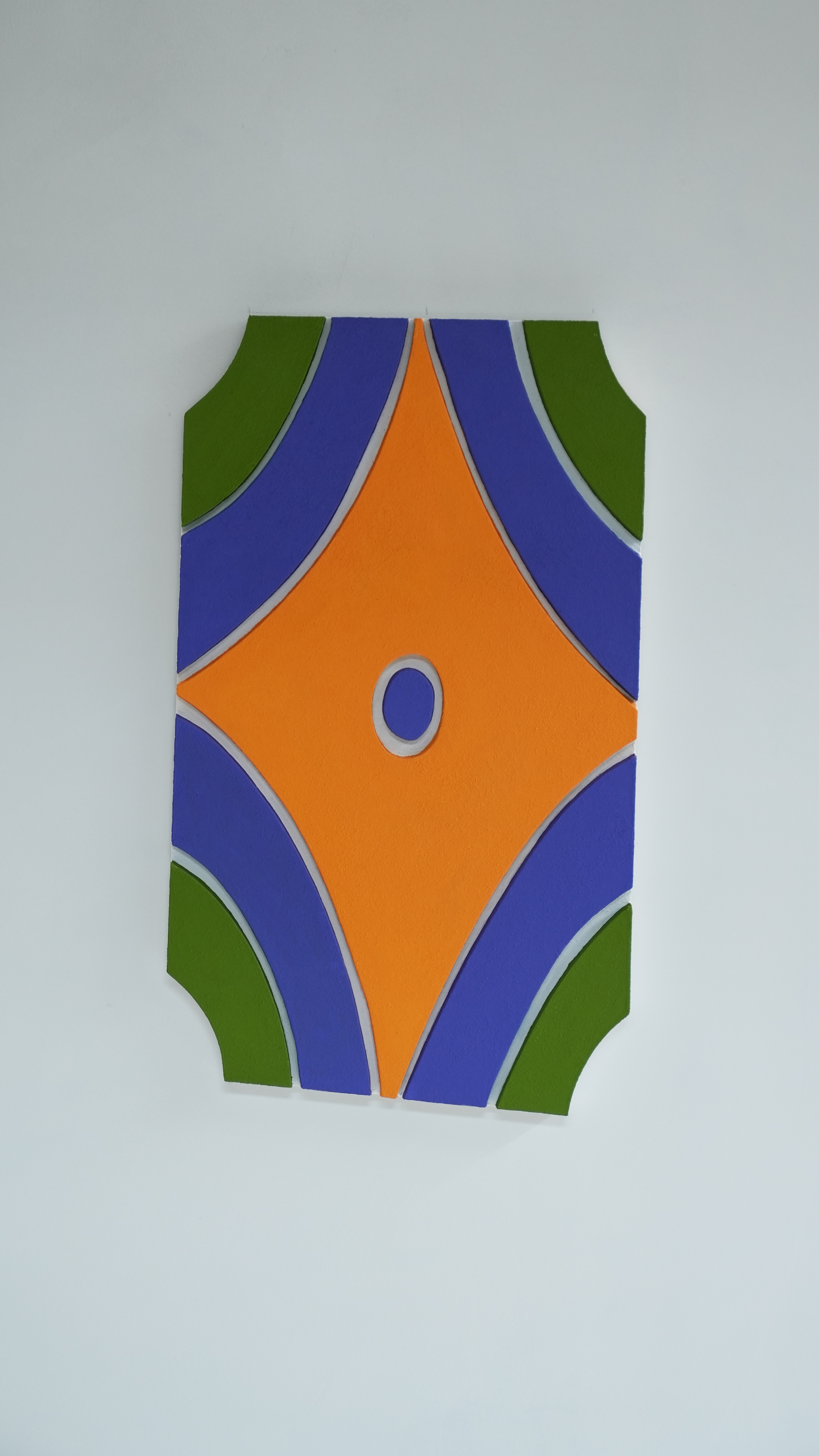 Vasundhara Sellamuthu, Shaped panels, Marginalized narrative